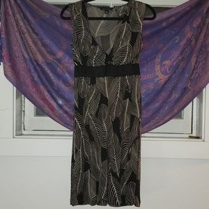 Black and cream Banana Republic midi dress